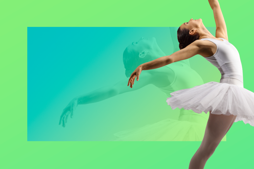 Bailarina com braços estendidos e silhueta fantasmagórica destacada em fundo verde, exibindo linguagem corporal expressiva e grácil.
