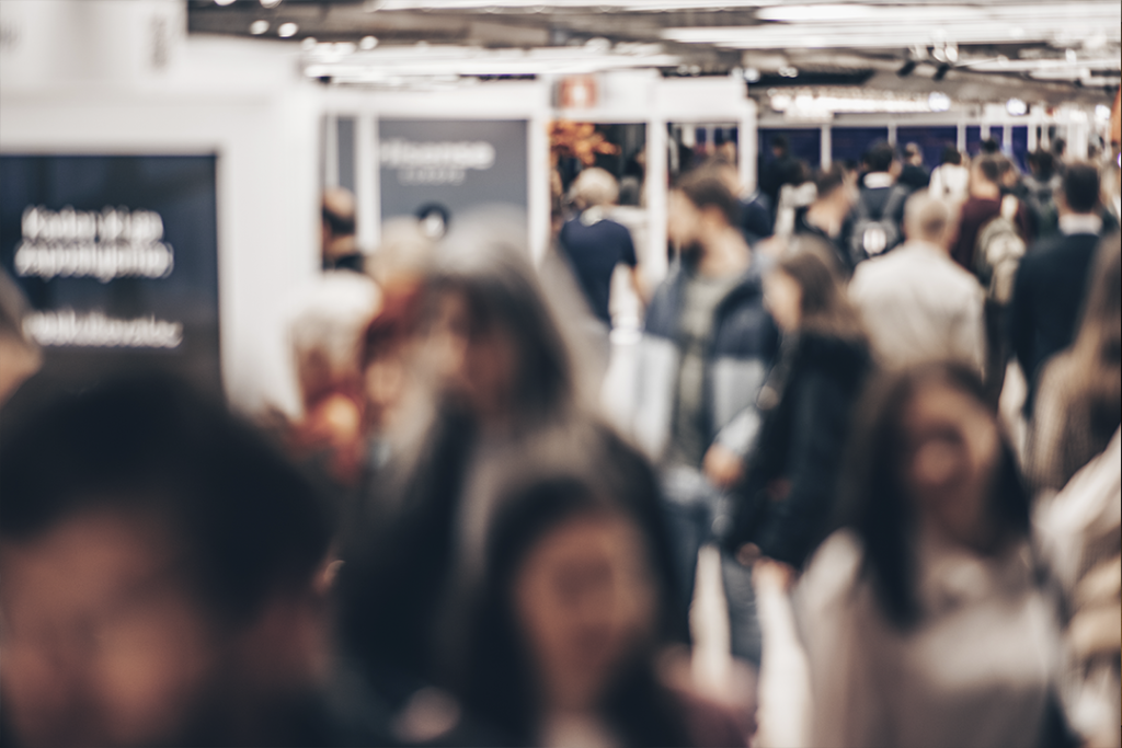 Evento memorável reúne dezenas de pessoas.